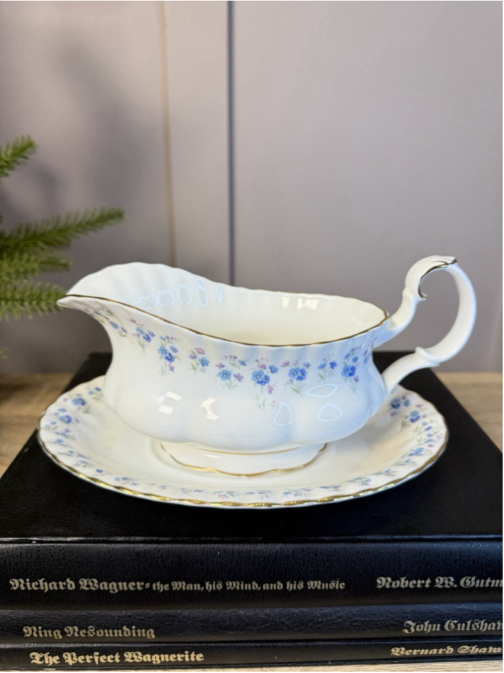 Royal Albert Memory Lane Gravy Boat Saucer Set Bone China England